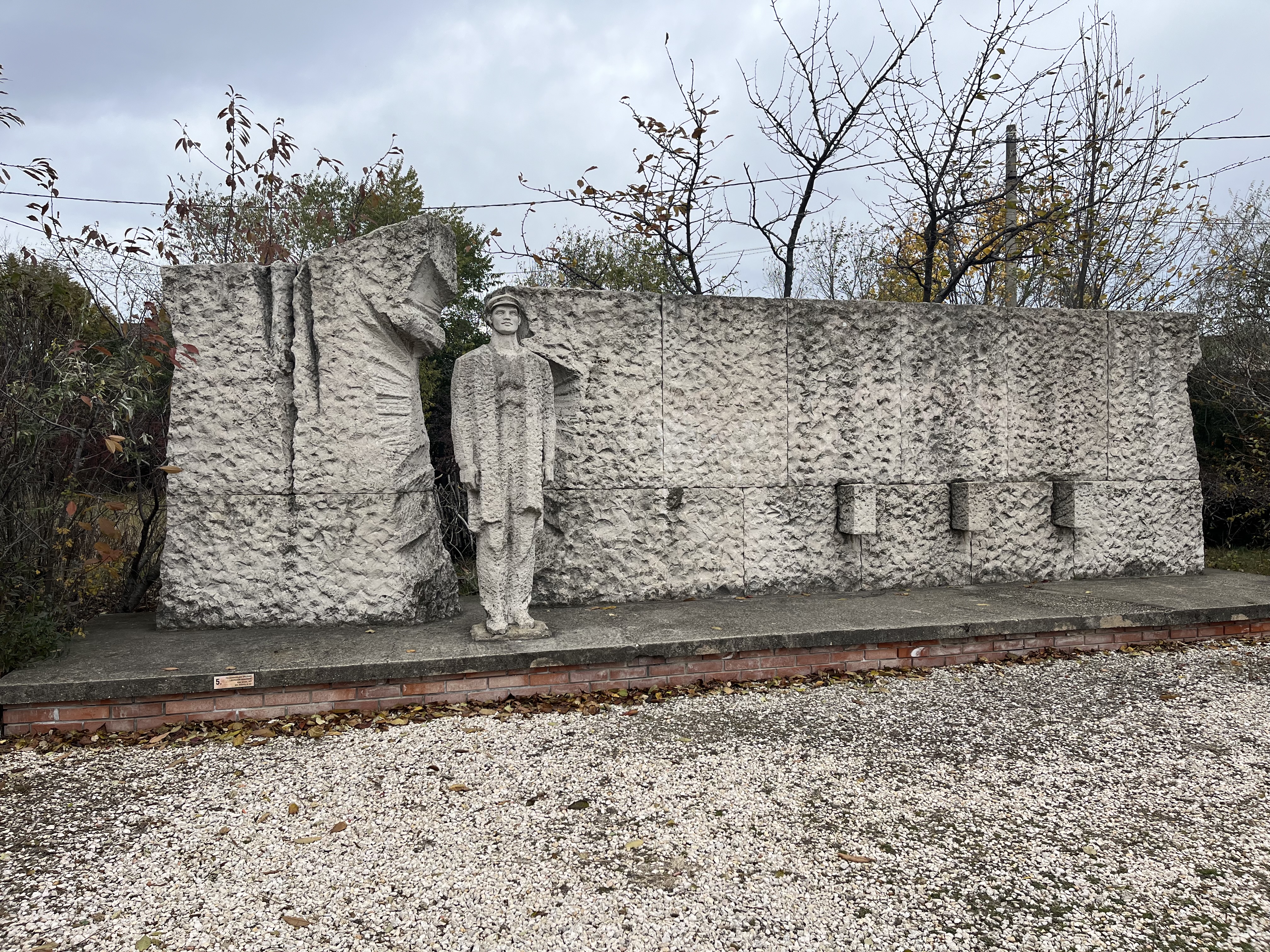 Liberation Monument,	
István Kiss, 1971
Limestone